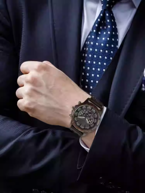 Trendy waterproof luminous calendar made of ebony wood with glass quartz pointers